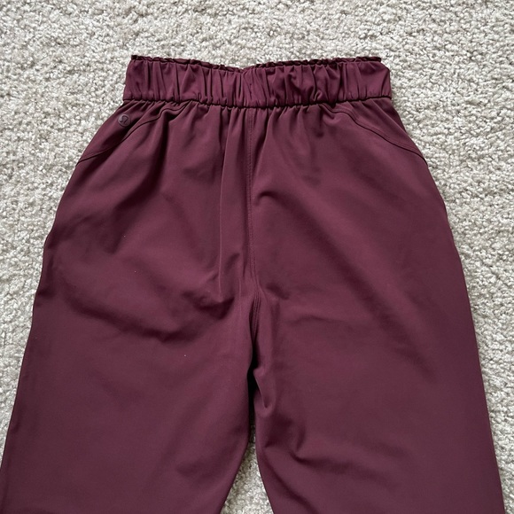 Lululemon Keep Moving Pant Size 2 - Picture 7 of 11